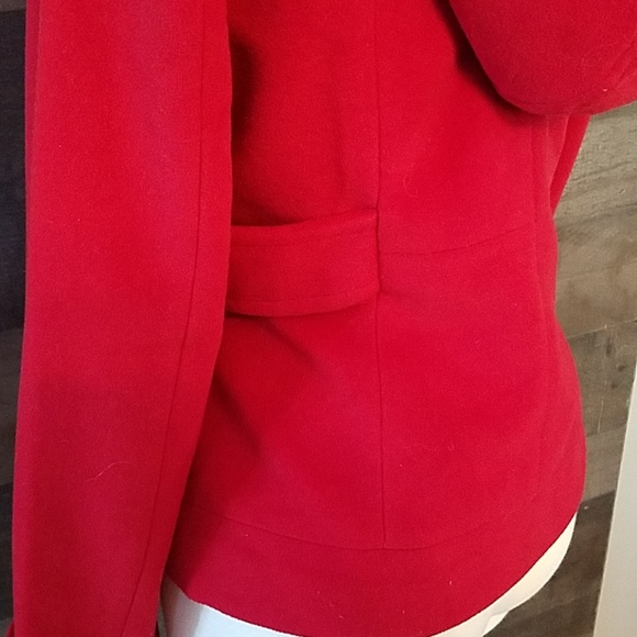 Pretty Tulle Red Coat - Picture 3 of 7